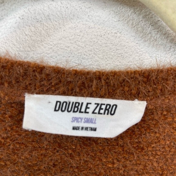 Double zero rust colored v neck Long Sleeve Sweater S - Picture 4 of 4